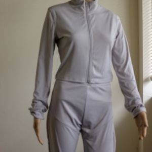 Woman's silver jogging suit size medium (brand new